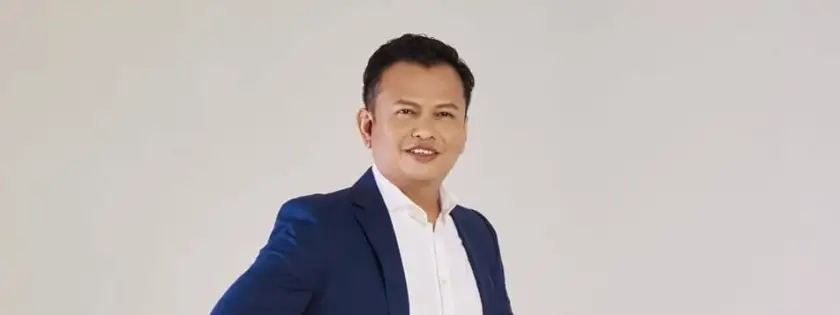 Coach Adi